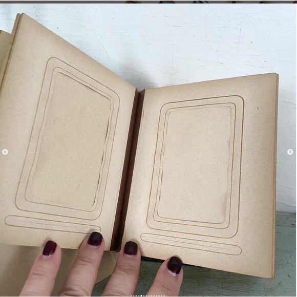 Antique Shabby CDV Photo Album Leather Cover Brass Gold Edges 20 Pages EMPTY - Picture 4 of 10